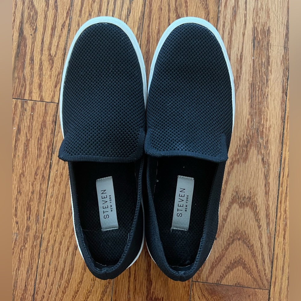 Steven New York cloth like slip ons